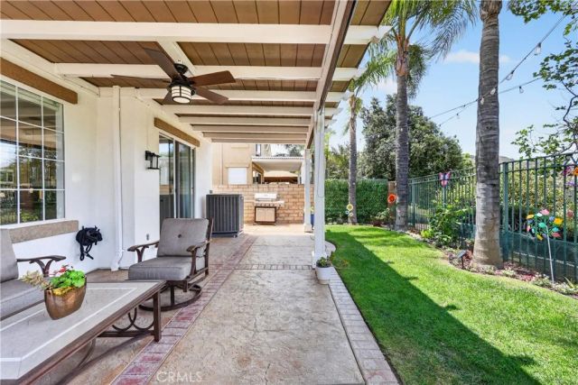 517 Shadow Ln, Simi Valley, CA 93065