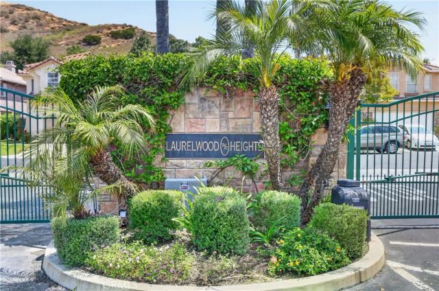 517 Shadow Ln, Simi Valley, CA 93065