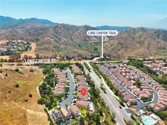 517 Shadow Ln, Simi Valley, CA 93065