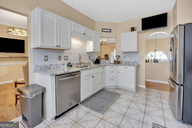 6027 Arbor Links Road, Lithonia, GA 30058