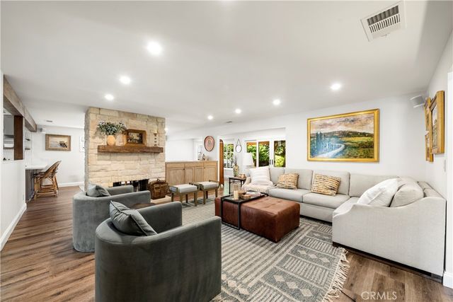 6231 E 6th, Long Beach, CA 90803