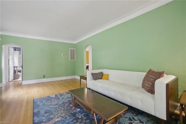 1141 Jamestown CRES, Norfolk, VA 23508