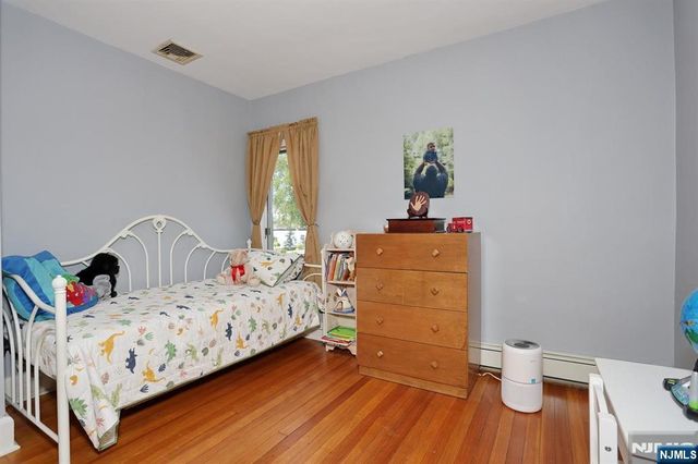94 Smith Avenue, Bergenfield, NJ 07621