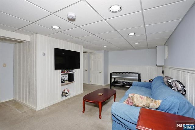 94 Smith Avenue, Bergenfield, NJ 07621