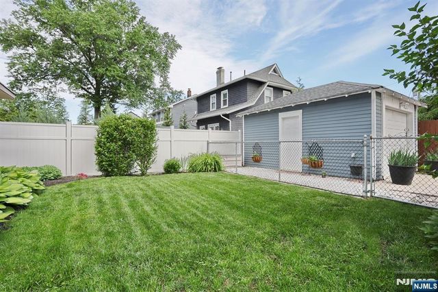 94 Smith Avenue, Bergenfield, NJ 07621