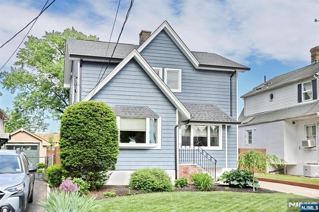 94 Smith Avenue, Bergenfield, NJ 07621