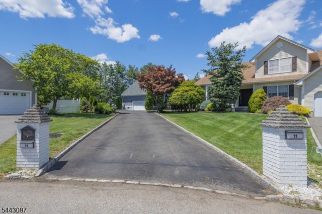 11 Gates Pl, Wayne Twp., NJ 07470