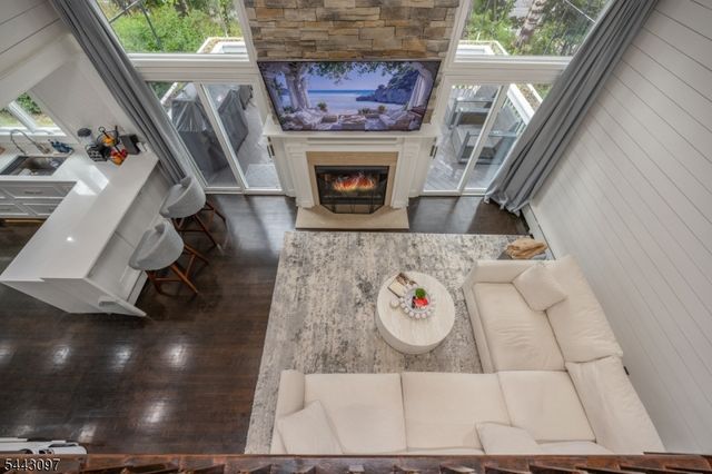 11 Gates Pl, Wayne Twp., NJ 07470