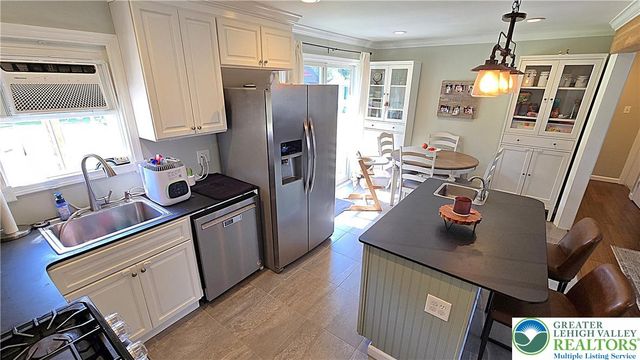 3165 Birch Circle East, Whitehall Twp, PA 18052