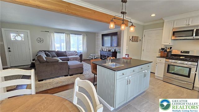 3165 Birch Circle East, Whitehall Twp, PA 18052
