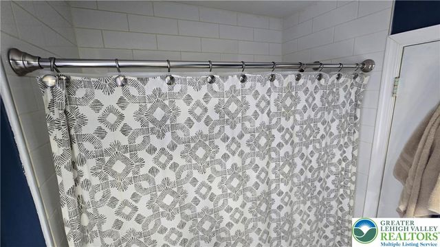 3165 Birch Circle East, Whitehall Twp, PA 18052