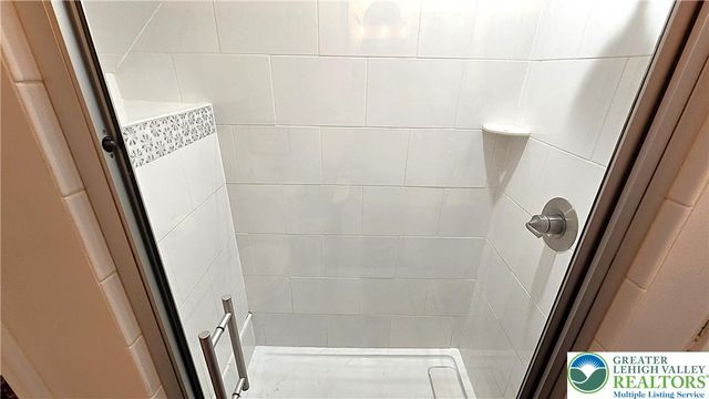 3165 Birch Circle East, Whitehall Twp, PA 18052