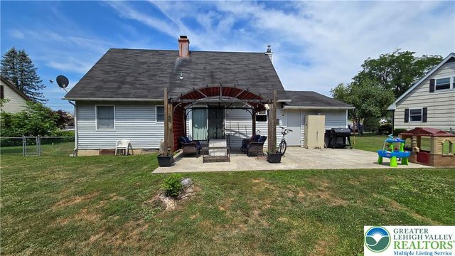 3165 Birch Circle East, Whitehall Twp, PA 18052