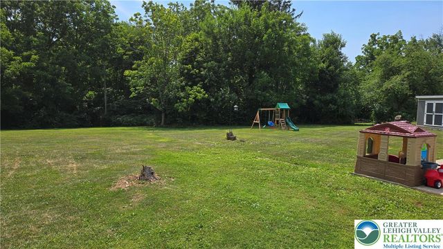 3165 Birch Circle East, Whitehall Twp, PA 18052