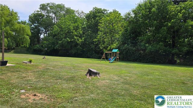 3165 Birch Circle East, Whitehall Twp, PA 18052