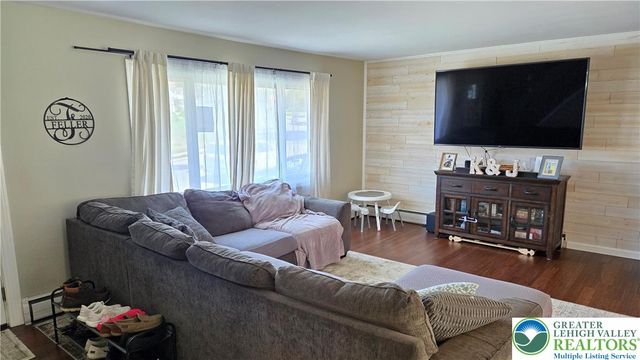 3165 Birch Circle East, Whitehall Twp, PA 18052