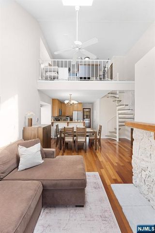 102 West Ridge Mews, Wood Ridge, NJ 07075