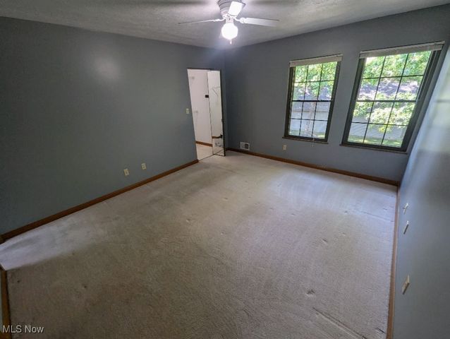 1133 Red Tail Hawk Court 6, Boardman, OH 44512