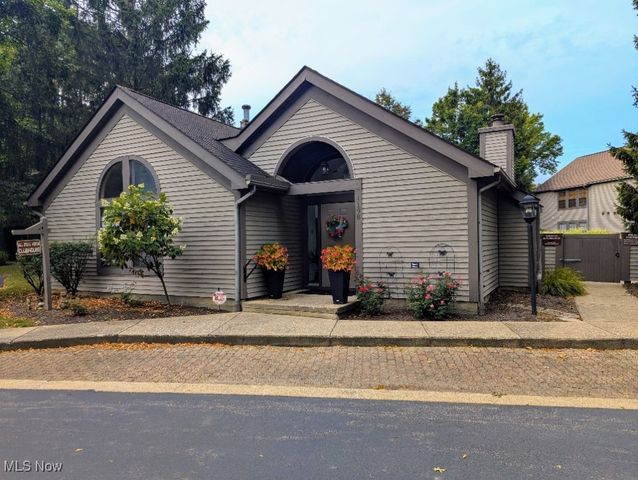 1133 Red Tail Hawk Court 6, Boardman, OH 44512