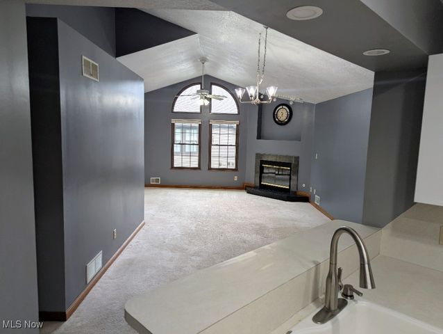 1133 Red Tail Hawk Court 6, Boardman, OH 44512