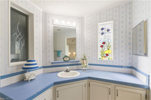 234 Riverwood RD, Naples, FL 34114