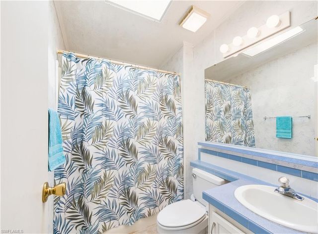 234 Riverwood RD, Naples, FL 34114