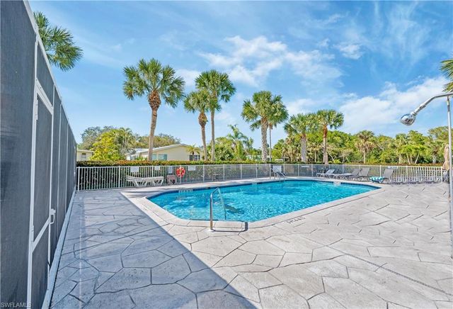 234 Riverwood RD, Naples, FL 34114