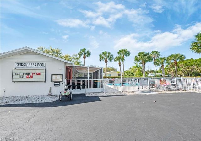 234 Riverwood RD, Naples, FL 34114