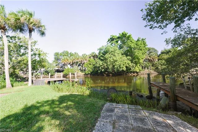 234 Riverwood RD, Naples, FL 34114