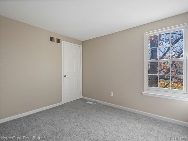 44511 N UMBERLAND Circle, Canton Charter Township, MI 48187