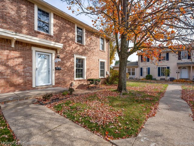 44511 N UMBERLAND Circle, Canton Charter Township, MI 48187