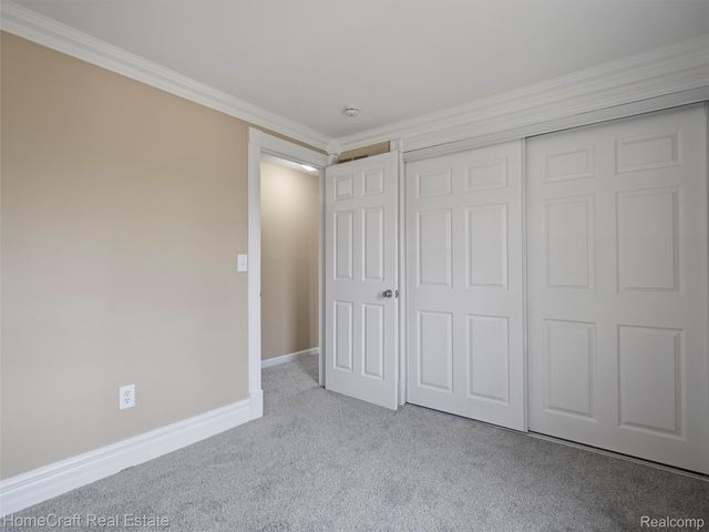 44511 N UMBERLAND Circle, Canton Charter Township, MI 48187
