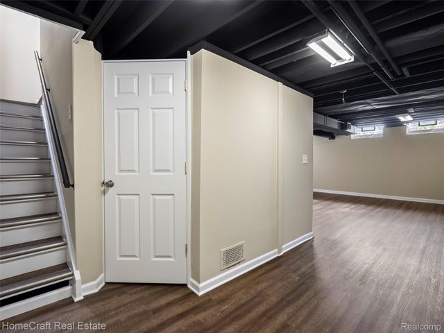 44511 N UMBERLAND Circle, Canton Charter Township, MI 48187