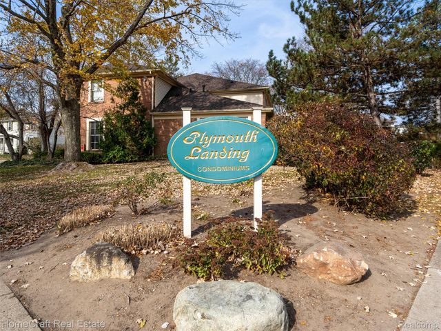 44511 N UMBERLAND Circle, Canton Charter Township, MI 48187