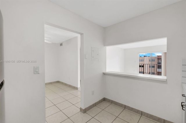 6130 W 19th Ave 305, Hialeah, FL 33012