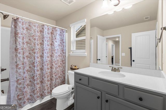 1187 Kingston Hill Drive, Loganville, GA 30052