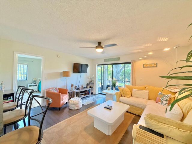 2087 HUNTERS GLEN DRIVE 112, Dunedin, FL 34698