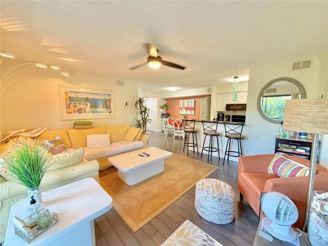 2087 HUNTERS GLEN DRIVE 112, Dunedin, FL 34698