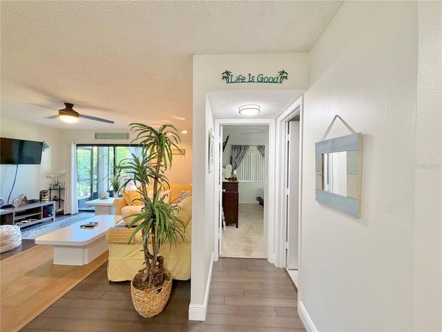 2087 HUNTERS GLEN DRIVE 112, Dunedin, FL 34698