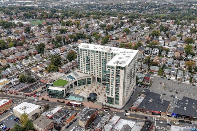 695 Anderson Avenue 685-Suite 10, Cliffside Park, NJ 07010
