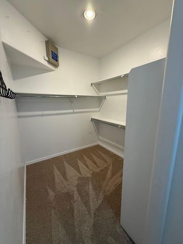 6602 W Molly Lane, Phoenix, AZ 85083