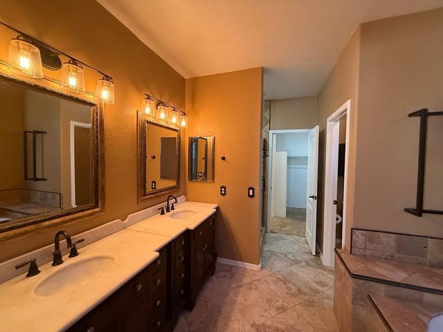 6602 W Molly Lane, Phoenix, AZ 85083