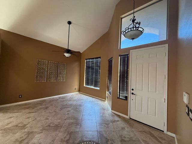 6602 W Molly Lane, Phoenix, AZ 85083