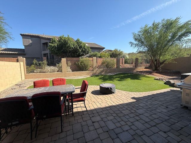 6602 W Molly Lane, Phoenix, AZ 85083