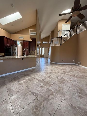 6602 W Molly Lane, Phoenix, AZ 85083