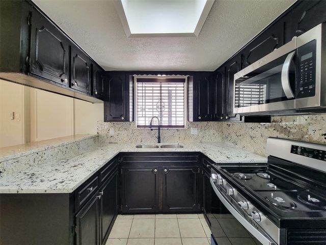 10614 Bainbridge Street, Houston, TX 77016