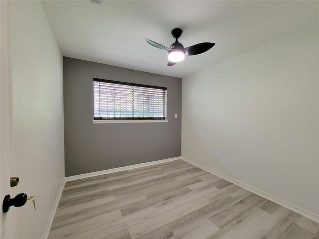10614 Bainbridge Street, Houston, TX 77016