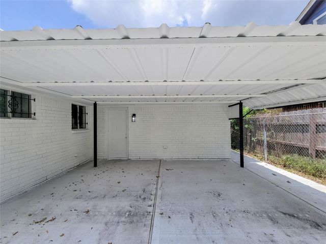 10614 Bainbridge Street, Houston, TX 77016