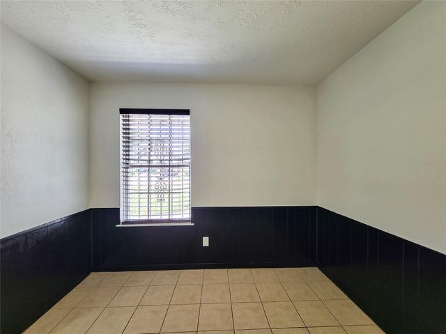 10614 Bainbridge Street, Houston, TX 77016