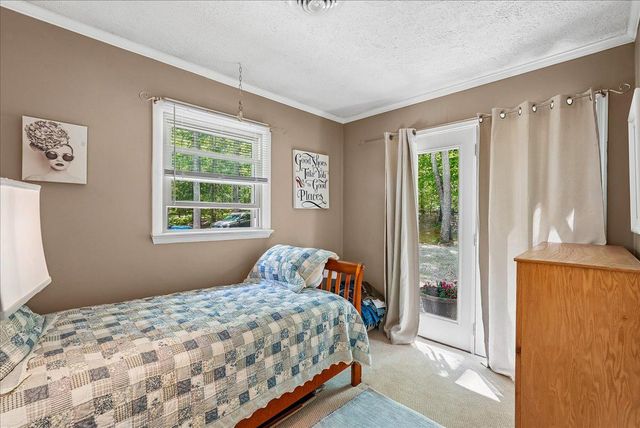 98 CLIFF LN, Bluemont, VA 20135